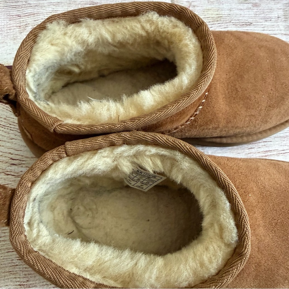 UGG Classic Ultra Mini Boots - Chestnut - Size 7 - Picture 7 of 7